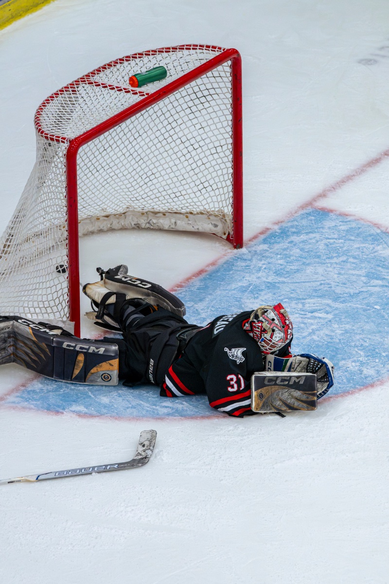 Photo from 🏒Vikings vs Golden Bears 9/12